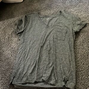 dark gray madewell v neck size M